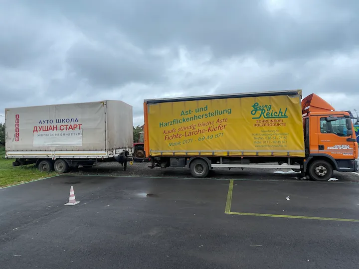 Kamion sa prikolicom za obuku kategorije CE — Auto škola Dušan Start Smederevo